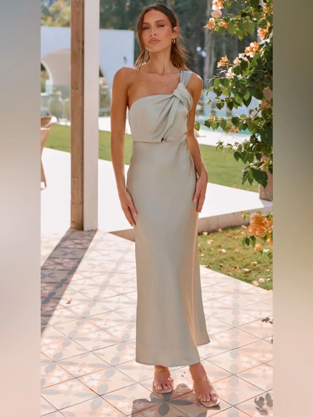 BILLYJ Greta Maxi Dress Olive New with tag